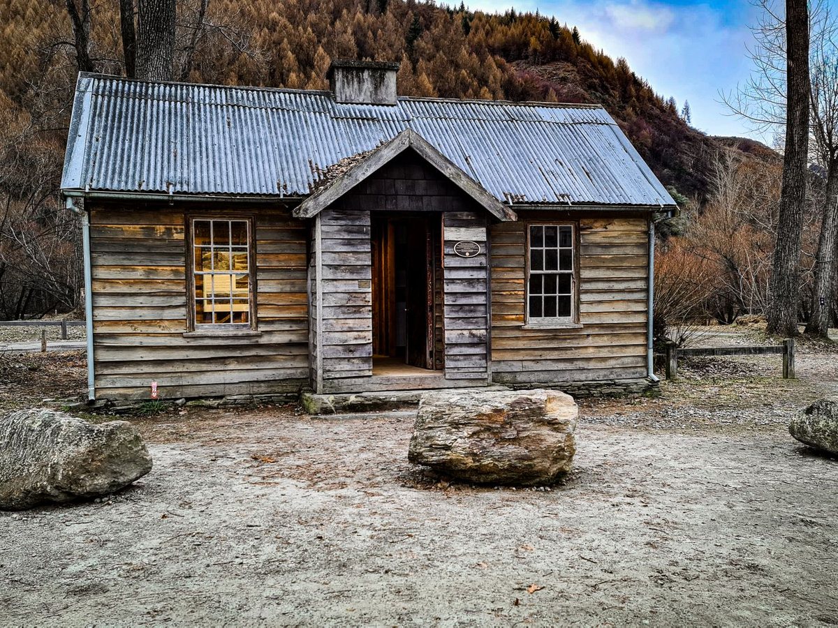 Arrowtown in autumn